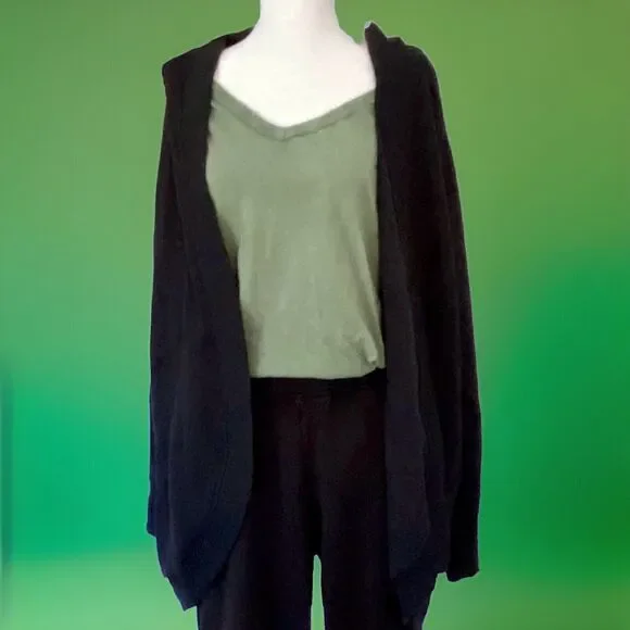 Aerie Women’s Cozy Black Cardigan Hoodie Size: M - Picture 3 of 16